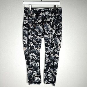 Lululemon Speed Up Crop Leggings Tights in Spring Bloom Multi - Size 8